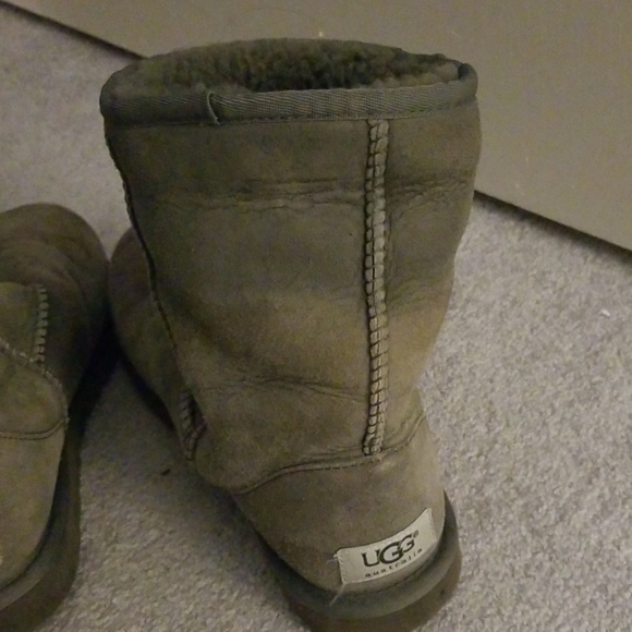 Ugg Boots - Picture 5 of 6